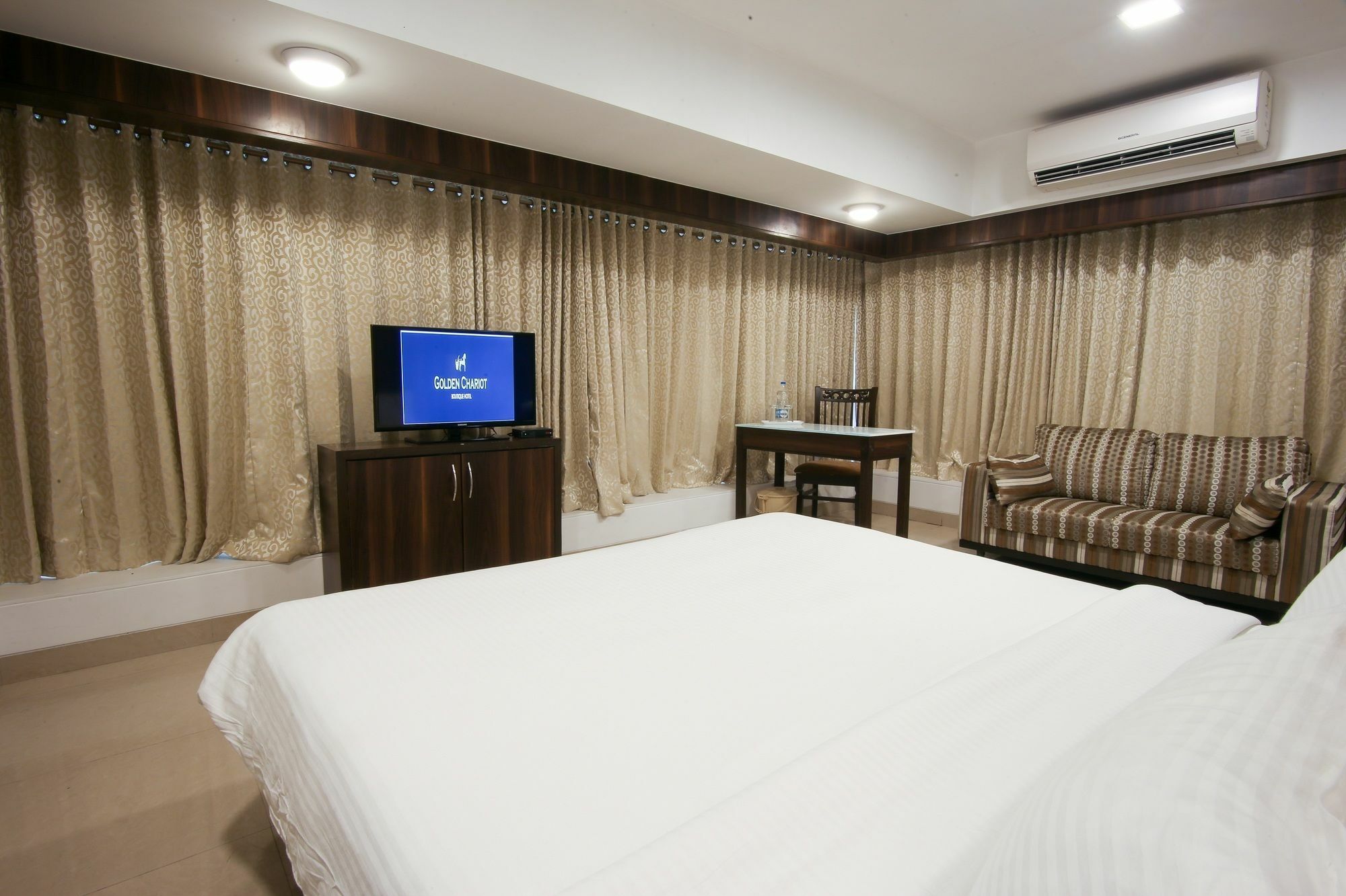 Golden Chariot The Boutique Hotel Mumbai Dış mekan fotoğraf